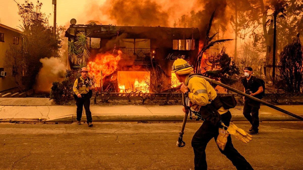 firefighters-altadena